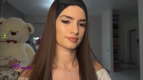 angelmi171 online show from October 2025 06:19:02 PM