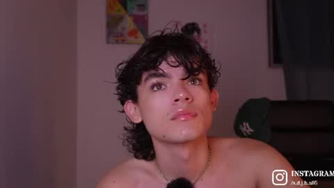 Snapshot of angelocute_ chatting on June 2026 01:15:01 AM Angelo I work from home this is my room online show from June 2026 01:15:01 AM