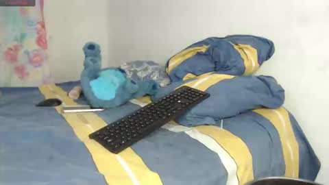 Snapshot of angelof_fire chatting on February 2025 11:19:02 PM Angel online show from February 2025 11:19:02 PM