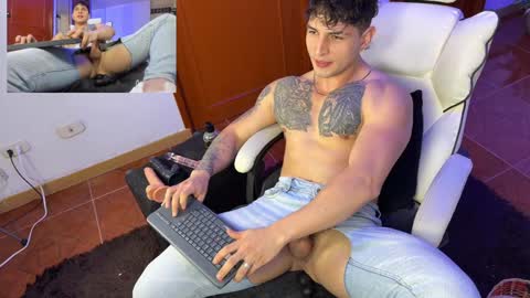 Snapshot of angeloferro1 chatting on December 2024 03:19:02 PM Angelo Ferro online show from December 2024 03:19:02 PM