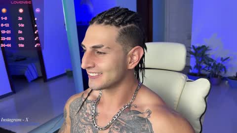 Snapshot of angeloferro1 chatting on February 2025 06:13:01 AM Angelo Ferro online show from February 2025 06:13:01 AM