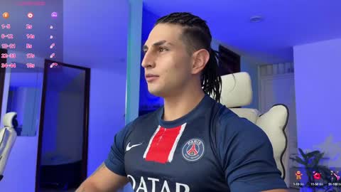 Snapshot of angeloferro1 chatting on February 2025 09:50:02 PM Angelo Ferro online show from February 2025 09:50:02 PM