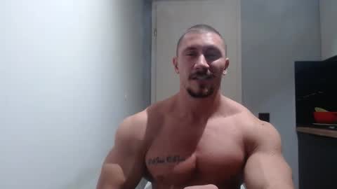 Snapshot of angelofit chatting on November 2025 07:13:01 PM ------- SEX SHOW WITH GUYS AND GIRLS MUSCLE SHOW online show from November 2025 07:13:01 PM