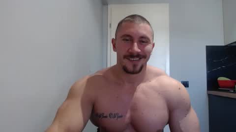 Snapshot of angelofit chatting on November 2025 09:21:01 AM ------- SEX SHOW WITH GUYS AND GIRLS MUSCLE SHOW online show from November 2025 09:21:01 AM