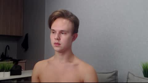 Angel online show from October 2025 08:03:01 AM