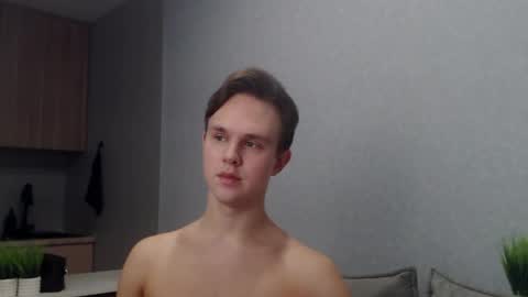 Snapshot of angelraaay chatting on April 2026 12:35:02 PM Angel online show from April 2026 12:35:02 PM