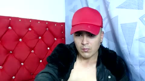 Snapshot of angels_0001 chatting on December 2024 05:00:01 PM angels_0001 online show from December 2024 05:00:01 PM