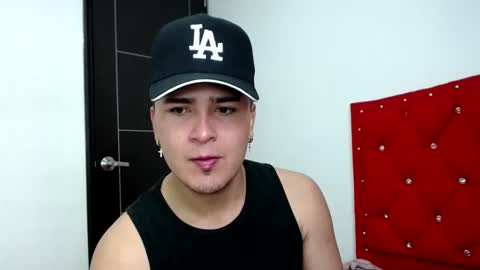 Snapshot of angels_0001 chatting on December 2024 05:00:01 PM angels_0001 online show from December 2024 05:00:01 PM