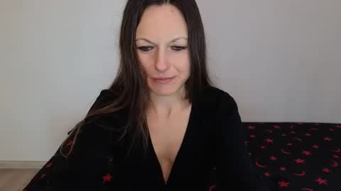 Giulia online show from February 2026 12:22:02 PM