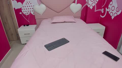 Angel  online show from February 2025 10:09:02 AM