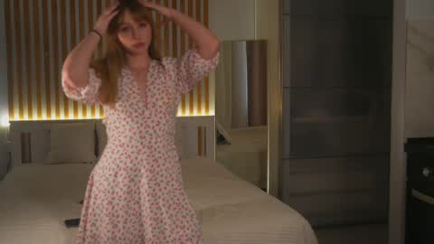 Snapshot of angeltease1 chatting on April 2026 03:58:01 PM Luna online show from April 2026 03:58:01 PM