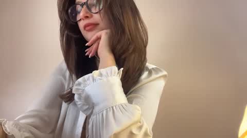 Lisa online show from October 2025 11:33:02 AM