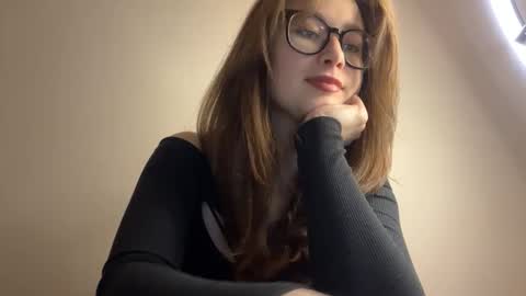 Lisa online show from November 2025 03:47:01 PM