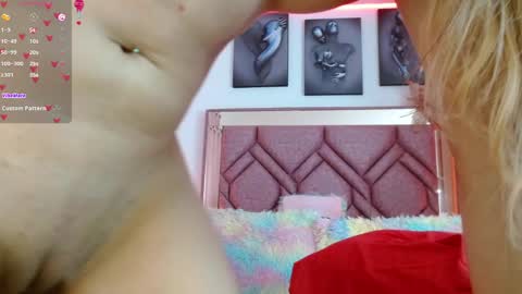 Snapshot of angely_18 chatting on January 2025 11:24:01 PM Angely  online show from January 2025 11:24:01 PM