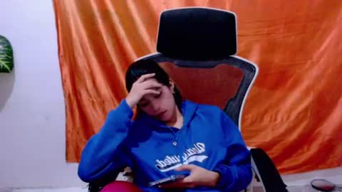 angelyn_slim online show from July 2026 05:39:01 PM