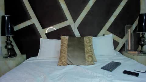 Snapshot of anghel_stone chatting on January 2025 12:42:02 AM  Anghel Stone  online show from January 2025 12:42:02 AM