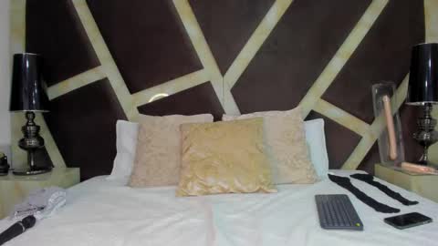 Snapshot of anghel_stone chatting on February 2025 06:06:01 PM  Anghel Stone  online show from February 2025 06:06:01 PM