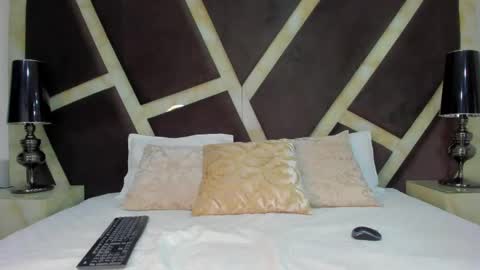 Snapshot of anghel_stone chatting on February 2025 12:37:01 PM  Anghel Stone  online show from February 2025 12:37:01 PM