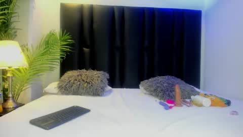 angi_lozano online show from November 2025 11:10:01 AM
