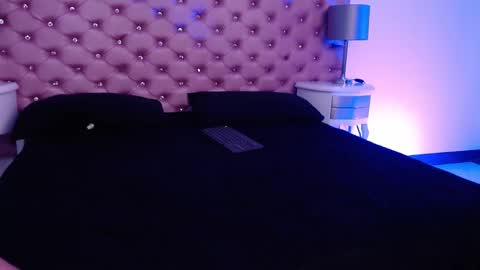 Angie online show from February 2025 04:36:02 AM