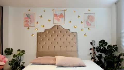 Snapshot of angie_modelo chatting on March 2026 01:38:02 PM Anabella online show from March 2026 01:38:02 PM