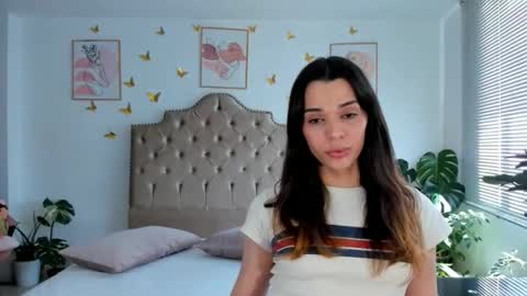 Snapshot of angie_modelo chatting on April 2026 07:19:01 PM Anabella online show from April 2026 07:19:01 PM