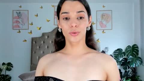 Snapshot of angie_modelo chatting on April 2026 05:36:01 PM Anabella online show from April 2026 05:36:01 PM