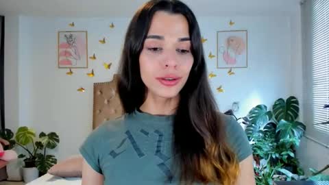 Snapshot of angie_modelo chatting on April 2026 08:44:01 PM Anabella online show from April 2026 08:44:01 PM