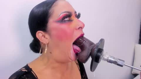 A N G I E.  online show from November 2025 09:15:02 PM