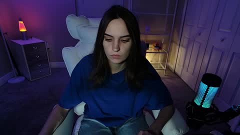 Snapshot of angiefae_ chatting on April 2026 02:51:02 AM Angie Fae online show from April 2026 02:51:02 AM