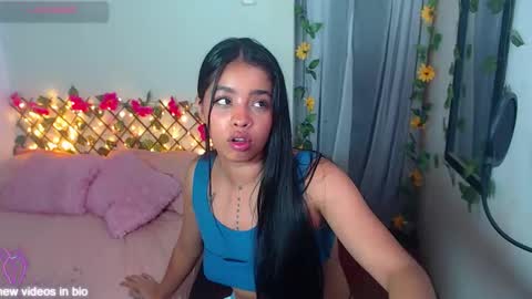 Angie y Andres online show from October 2025 11:52:02 PM