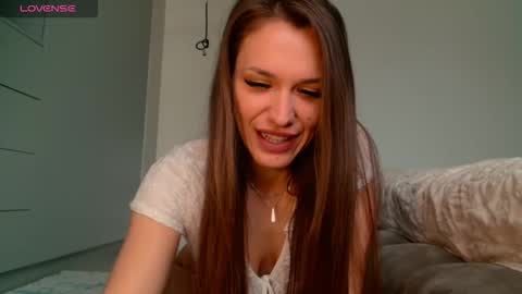 Snapshot of angiemilly chatting on March 2026 08:29:01 AM angiemilly online show from March 2026 08:29:01 AM