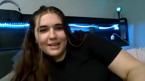 Snapshot of angilina007 chatting on May 2026 10:11:02 PM angilina007 online show from May 2026 10:11:02 PM