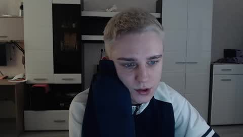 vodka online show from February 2025 06:44:02 AM