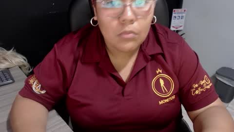 angy online show from November 2025 10:21:02 PM