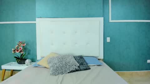 Ania online show from February 2025 08:22:01 PM