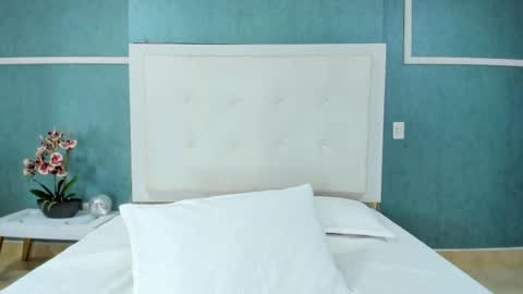 Ania online show from March 2025 05:58:02 PM