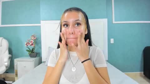 Ania online show from December 2025 09:22:02 PM