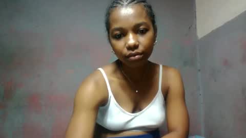 Snapshot of anicettee chatting on May 2026 07:15:01 PM Anicettee online show from May 2026 07:15:01 PM