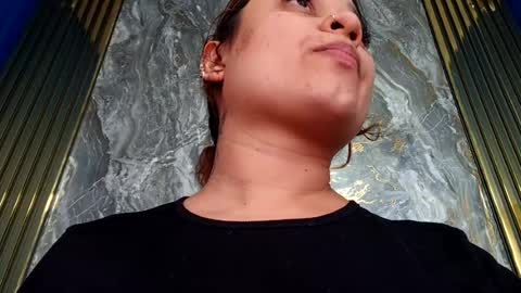 Snapshot of anie__saenz chatting on June 2026 08:02:01 PM anie__saenz online show from June 2026 08:02:01 PM