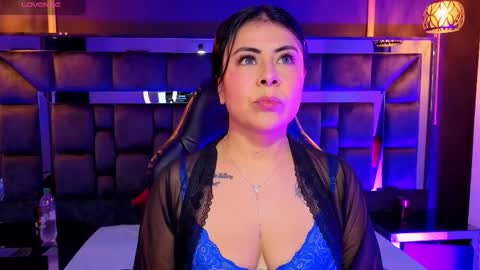 Ani  online show from November 2025 04:14:02 AM