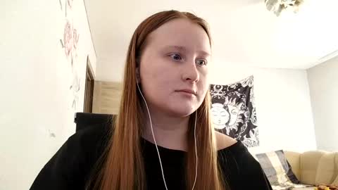 Snapshot of anika_lipps chatting on April 2026 03:50:01 PM Anika online show from April 2026 03:50:01 PM