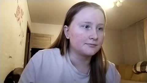 Snapshot of anika_lipps chatting on May 2026 07:45:02 PM Anika online show from May 2026 07:45:02 PM