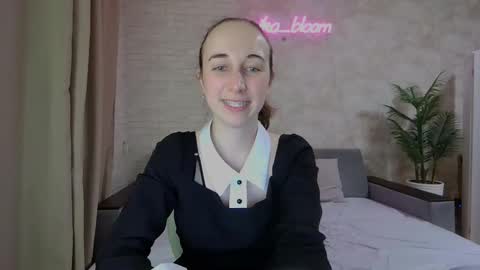 anikabloom online show from January 2025 03:32:02 AM