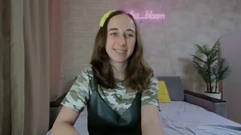 anikabloom online show from January 2025 11:24:01 PM