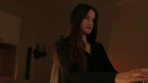 Snapshot of anima_pure chatting on April 2026 08:11:02 PM Vea online show from April 2026 08:11:02 PM