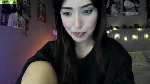 Snapshot of anisa_sweet chatting on September 2025 03:40:01 AM Anisa Moan from LovenseWet from Tip MenuOpen for Private online show from September 2025 03:40:01 AM