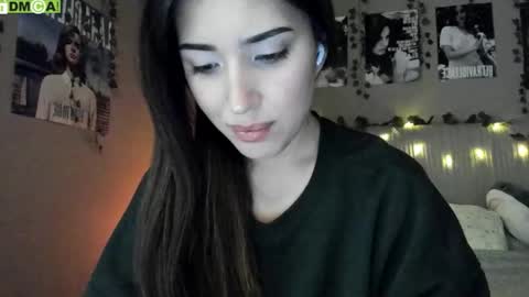 Snapshot of anisa_sweet chatting on October 2025 03:07:02 AM Anisa Moan from LovenseWet from Tip MenuOpen for Private online show from October 2025 03:07:02 AM
