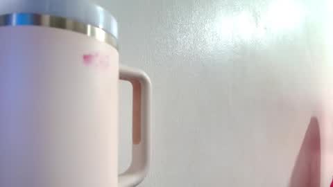 ana independent model online show from September 2025 10:08:01 AM