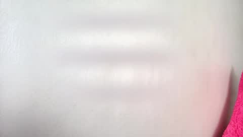 ana independent model online show from October 2025 06:00:01 AM